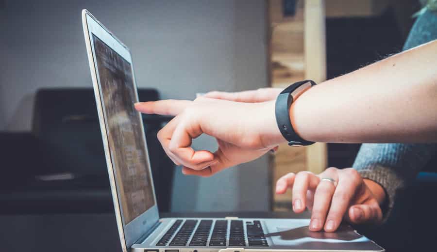 Learning with a laptop computer